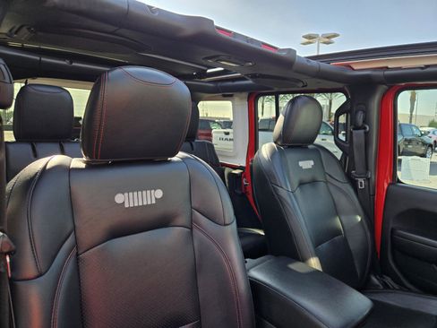 Certified 2021 Jeep Wrangler Unlimited Rubicon image 32
