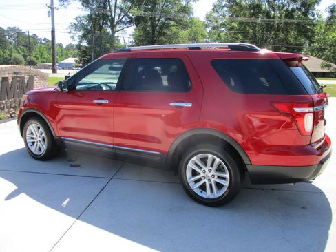 Used 2012 Ford Explorer XLT FWD image 8