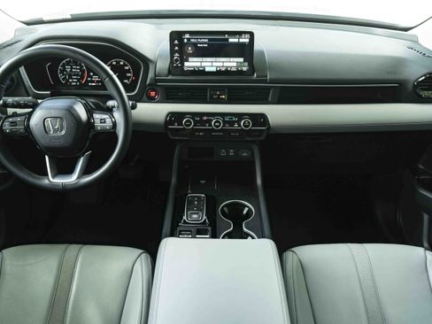 Used 2024 Honda Pilot Touring image 27