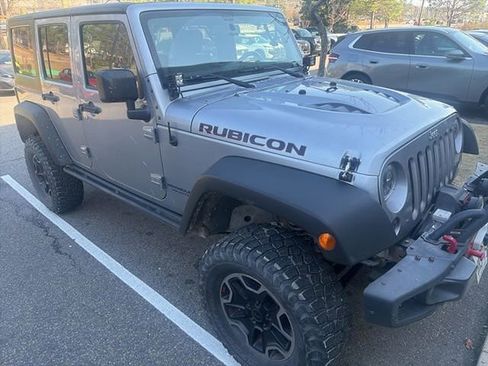 Used 2015 Jeep Wrangler Unlimited Rubicon image 4