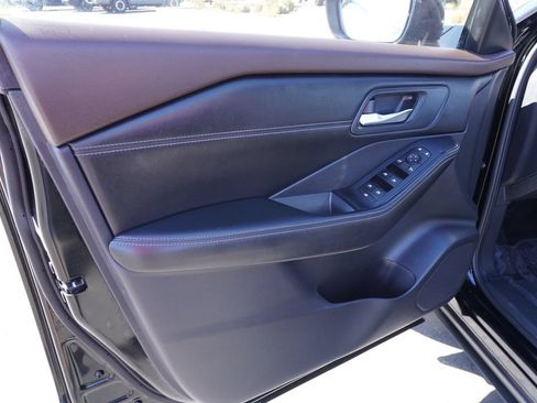 Certified 2023 Nissan Rogue SV w/ SV Premium B Package FWD image 15