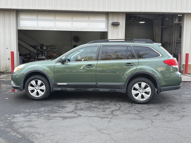 Used 2011 Subaru Outback 2.5i Limited w/ PWR Moonroof Pkg AWD/4WD image 8