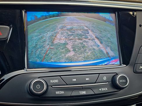 Used 2020 Buick Envision Premium AWD/4WD image 21