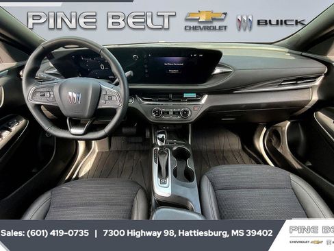 Used 2025 Buick Envista Preferred w/ Convenience I Package FWD image 15