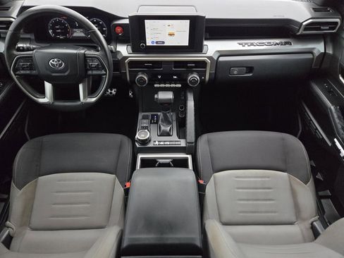 Used 2024 Toyota Tacoma TRD Sport AWD/4WD image 26