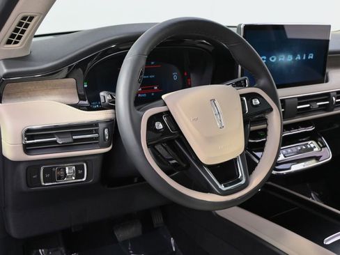 New 2026 Lincoln Corsair Reserve w/ Jet Appearance Package image 11