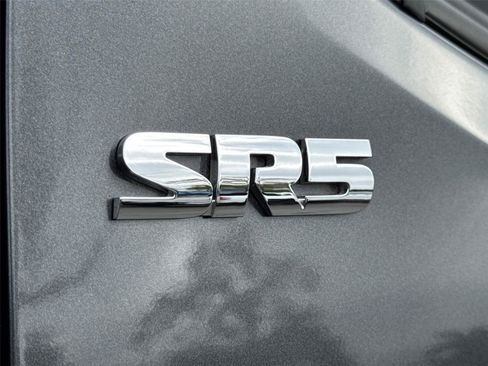 Used 2023 Toyota Tacoma SR5 w/ Technology Package AWD/4WD image 8