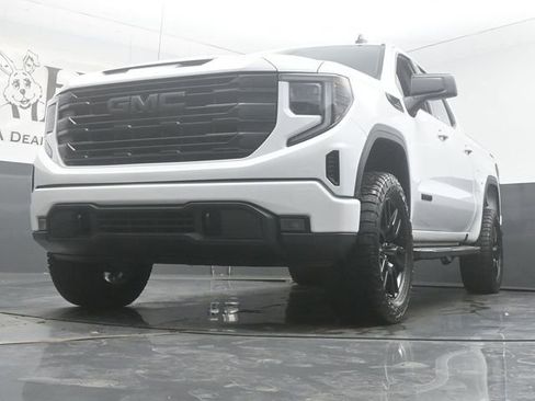 Used 2023 GMC Sierra 1500 Elevation AWD/4WD image 4