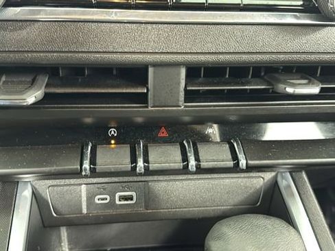 Used 2024 Chevrolet Colorado Trail Boss w/ Advanced Trailering Package image 25