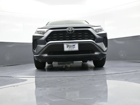 Certified 2022 Toyota RAV4 LE AWD/4WD image 26