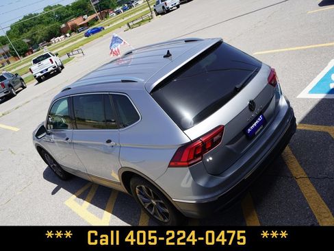 Used 2024 Volkswagen Tiguan SE FWD image 11