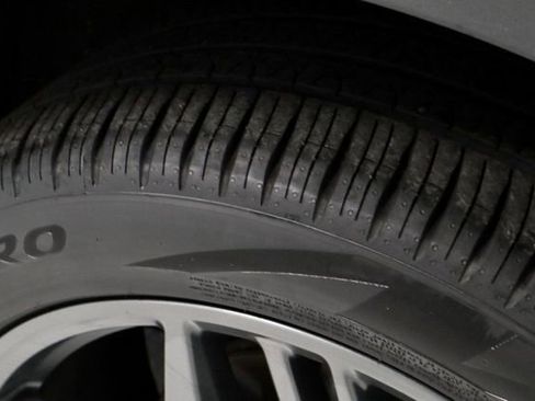 Used 2025 Ford Explorer ST-Line w/ ST-Line Street Pack image 21