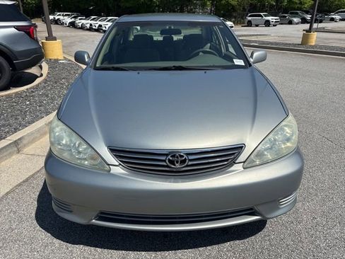 Used 2005 Toyota Camry LE image 3