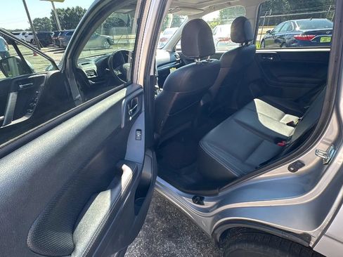 Used 2017 Subaru Forester 2.5i Limited w/ Popular Package #1 AWD/4WD image 14