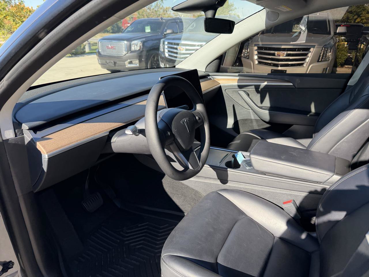 Used 2023 Tesla Model Y Long Range AWD/4WD image 9
