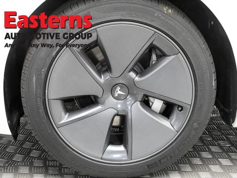 Used 2023 Tesla Model 3 Standard Range RWD image 29