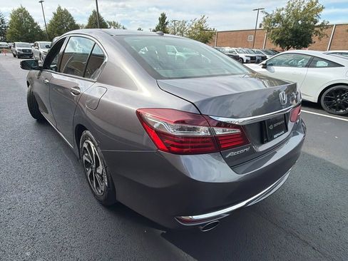 Used 2017 Honda Accord EX-L image 11