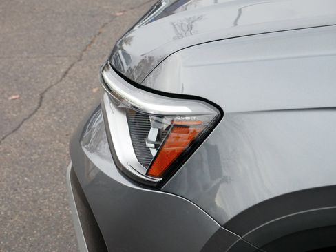 Certified 2025 Volkswagen Taos SEL image 16