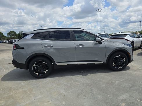 New 2026 Kia Sportage EX FWD image 9