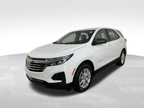 Used 2024 Chevrolet Equinox LS AWD/4WD image 4