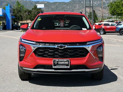 New 2026 Chevrolet Trax LT w/ LPO, Blackout Package image 2