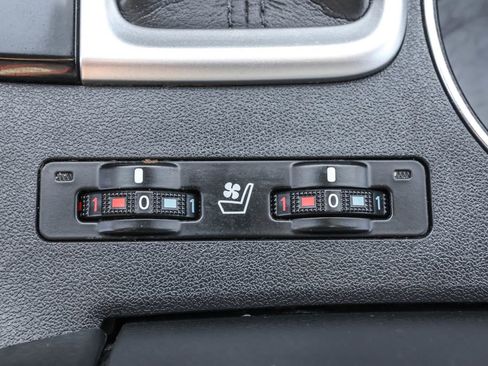 Used 2017 Toyota Highlander Limited AWD/4WD image 27