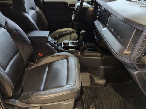 Certified 2025 Ford Bronco Big Bend w/ Black Diamond Package image 27