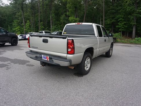 Used 2006 Chevrolet Silverado 1500 LT w/ Onstar Plus Package RWD image 19