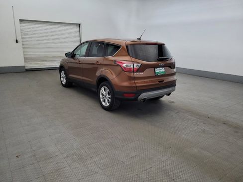 Used 2017 Ford Escape SE w/ SE Cold Weather Package FWD image 5