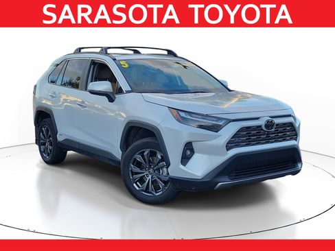 Used 2025 Toyota RAV4 Limited image 1