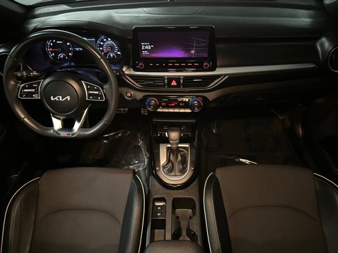 Used 2024 Kia Forte GT-Line image 12