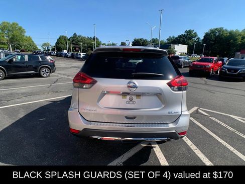 Used 2019 Nissan Rogue SV w/ Premium Package AWD/4WD image 5