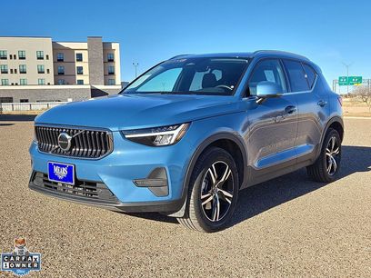 Certified 2025 Volvo XC40 B5 Core