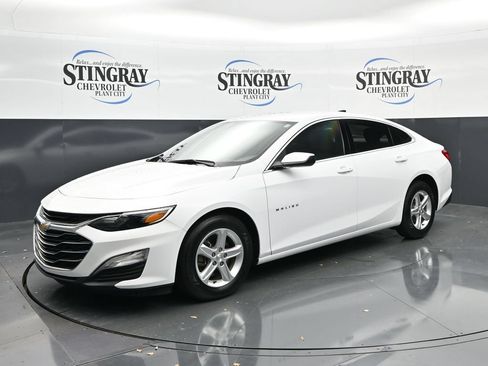 Used 2024 Chevrolet Malibu LS w/ LPO, Floor Liner Package FWD image 3