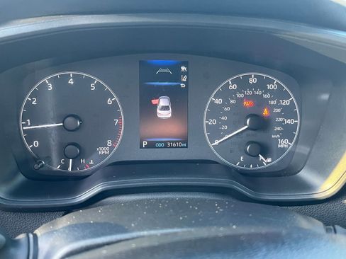 Used 2025 Toyota Corolla LE image 39