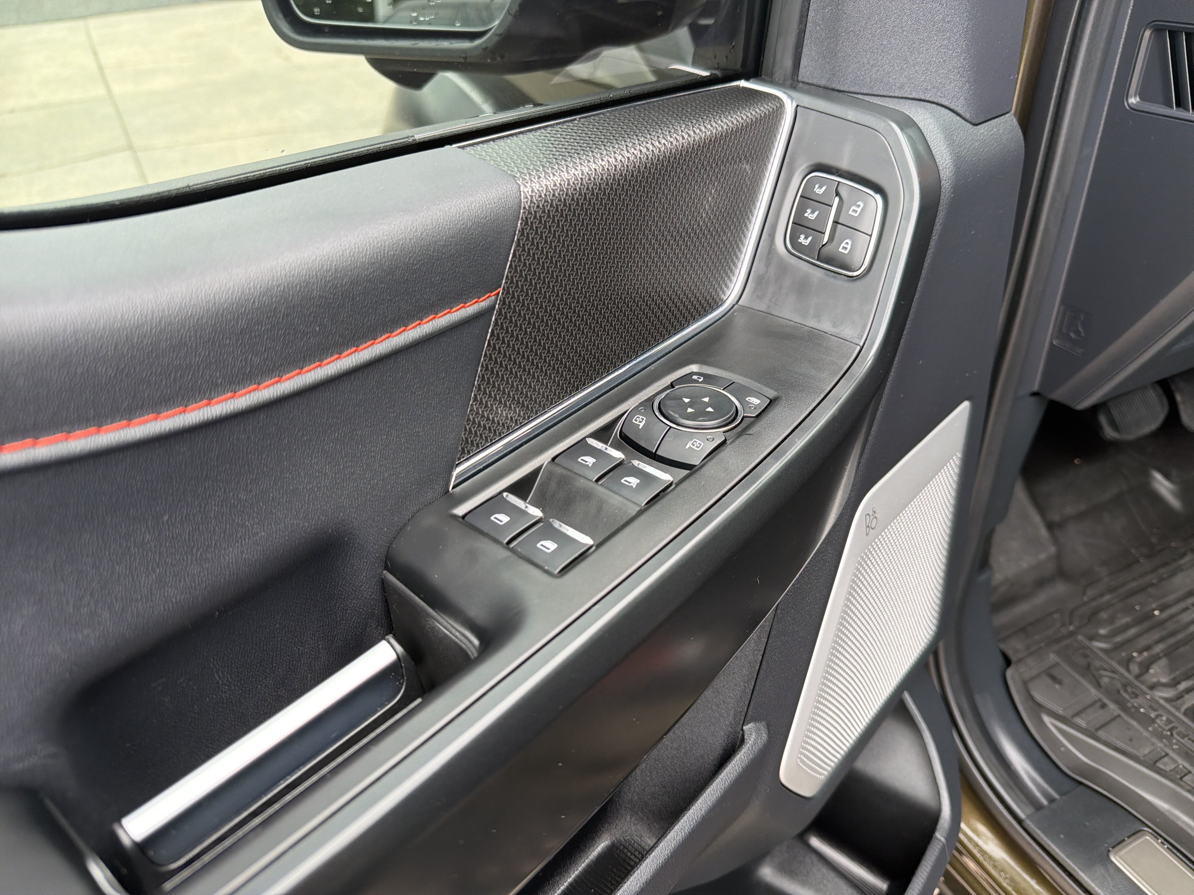 Used 2025 Ford F150 Raptor AWD/4WD image 10