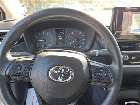 Used 2024 Toyota Corolla LE image 25