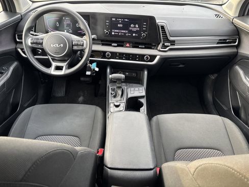 Used 2025 Kia Sportage LX FWD image 19
