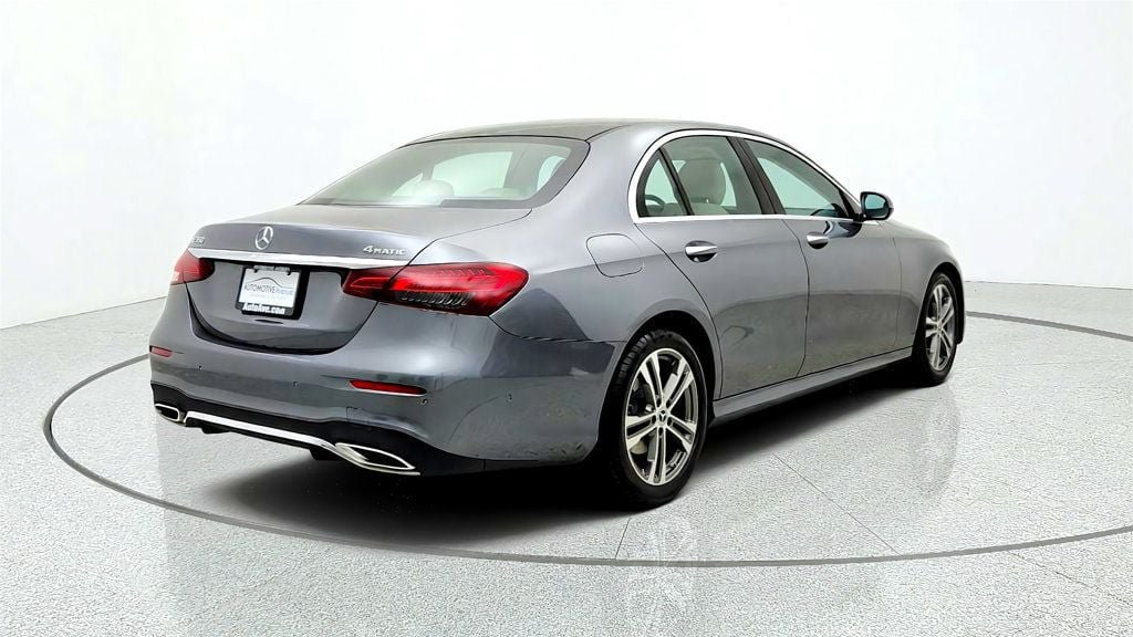 Used 2022 Mercedes-Benz E 350 4MATIC Sedan image 5