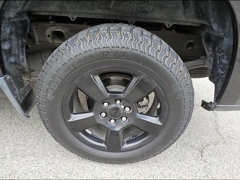 Used 2020 Chevrolet Silverado 1500 LT w/ All-Star Edition RWD image 17