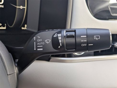 New 2025 Mitsubishi Outlander SEL image 30