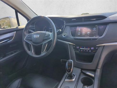 Used 2017 Cadillac XT5 Luxury w/ LPO, Wheel Lock Package FWD image 27