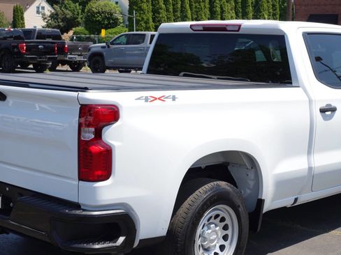Used 2024 Chevrolet Silverado 1500 W/T w/ WT Value Package AWD/4WD image 11