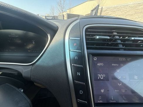 Used 2020 Lincoln Nautilus Reserve w/ Equipment Group 202A image 20