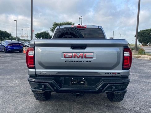 Used 2024 GMC Canyon AT4X w/ AT4X AEV Edition AWD/4WD image 6