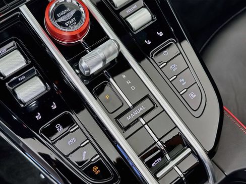 Used 2026 Aston Martin V8 Vantage S RWD image 14