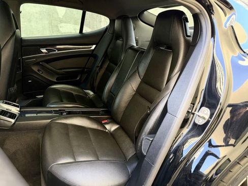 Used 2015 Porsche Panamera image 27