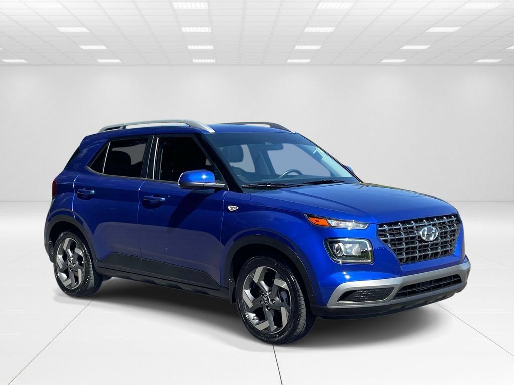 Certified 2023 Hyundai Venue SEL FWD image 1
