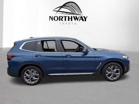 Used 2022 BMW X3 xDrive30i w/ Premium Package 2 (ZPA) AWD/4WD image 3