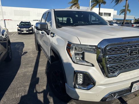 Used 2021 GMC Sierra 1500 Denali w/ Denali Ultimate Package image 3